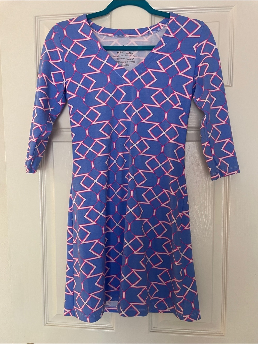MAHI GOLD Blue and Pink Geometric V‑Neck Mini Dress